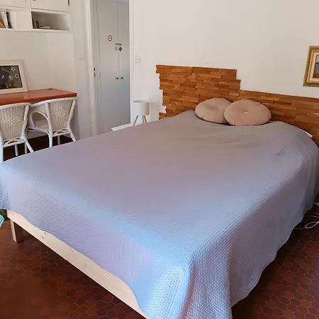 Appartamento Au Calme, Climatise, Avec Parking, 2 Pas Des Plages, Le Port *