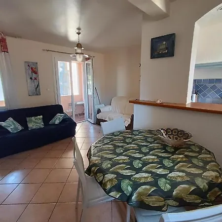 Appartement Au Calme, Climatise, Avec Parking, 2 Pas Des Plages, Le Port Hyères